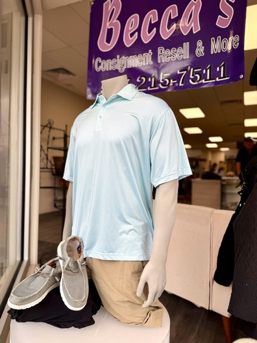 Becca's display window (photo by Erica Volkir)