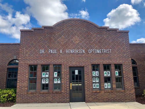 Eye Clinic at 212 W Main St, Downtown Pipestone (photo by Erica Volkir)