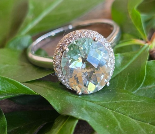 Gallery Image ring%20picture%201.jpg
