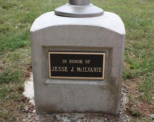 Gallery Image flagpole%203.jpg