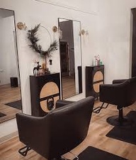 Salon 810