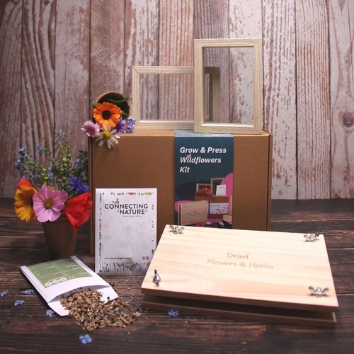 Gallery Image grow-and-press-wildflowers-gift-box.jpg