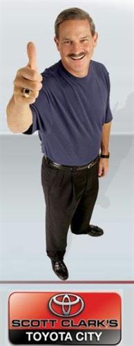 Gallery Image Scott%20Clark%20Thumbs%20up.jpg