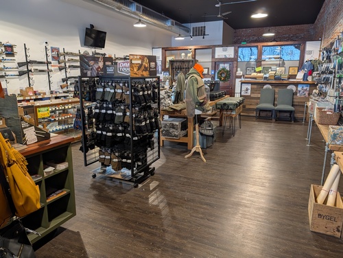 Gallery Image PXL_20251218_212347292.jpg