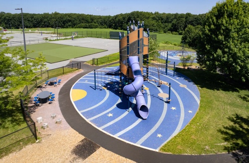 Gallery Image high-plains-elementary-playground_medium-730x478.jpg