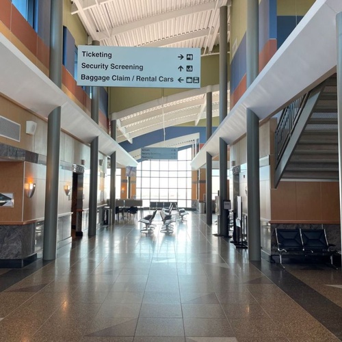 Gallery Image terminal-east-1-e5658a02e4e3.jpg