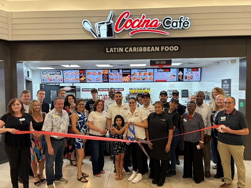 Cocina CafÃ??Ã?Â© Ribbon Cutting