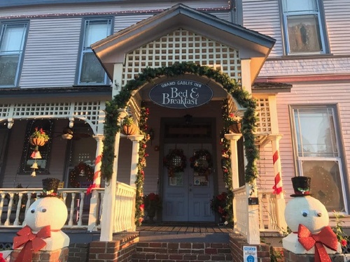 Gallery Image Grand%20gables%20sign.jpg Gallery Image Grand%20gables%20sign.jpg