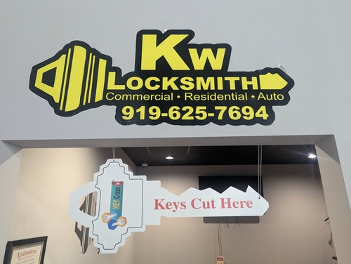 Gallery Image PXL_20250826_145213396.jpg