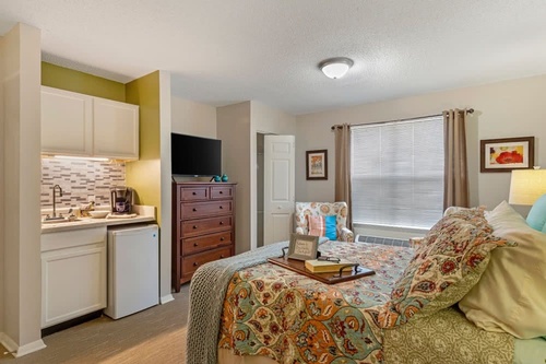 Gallery Image smithfield-large-bedroom%20(1).jpg