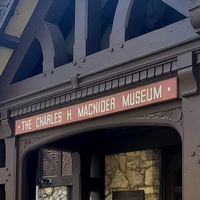 Charles H. MacNider Art Museum