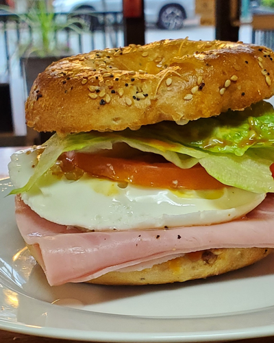 From breakfast to lunch, Java Express keeps you covered.