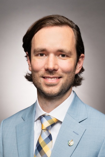 Gallery Image MantleJacob_Headshot.jpg