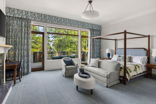Gallery Image LakeEstate_LKSB.jpg Gallery Image LakeEstate_LKSB.jpg