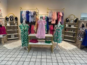 Salon Exposure & Boutique