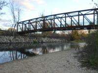HDR performed hydraulic analysis and design of the pedestrian bridge near Merrill Park in Eagle.