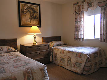 Gallery Image twin-bed-a.jpg