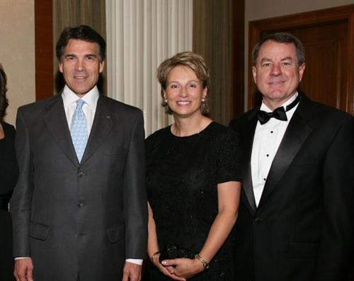 Plano Chamber ''Best of Plano'' 2009 with Governor Perry