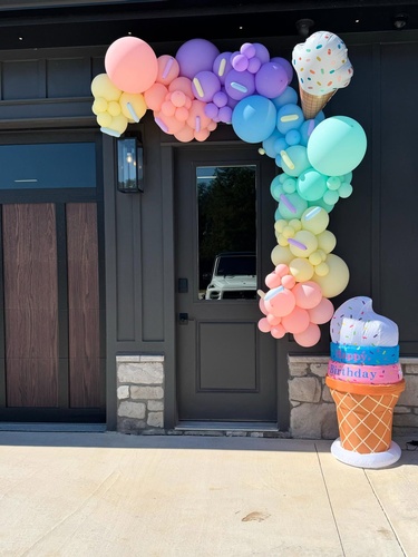 Gallery Image balloon%201.jpg Gallery Image balloon%201.jpg