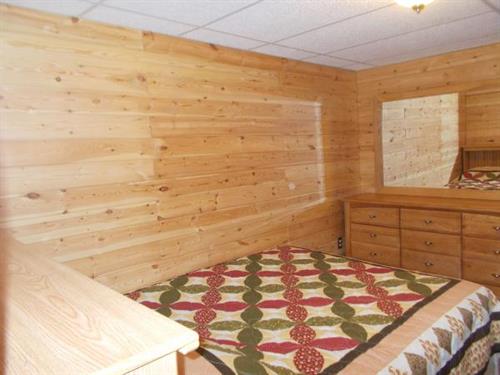 Cabin 6 - Bedroom