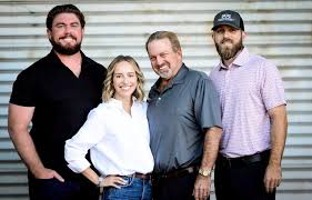 Gallery Image marin-builders-marin-county-roofing-team.jpg Gallery Image marin-builders-marin-county-roofing-team.jpg