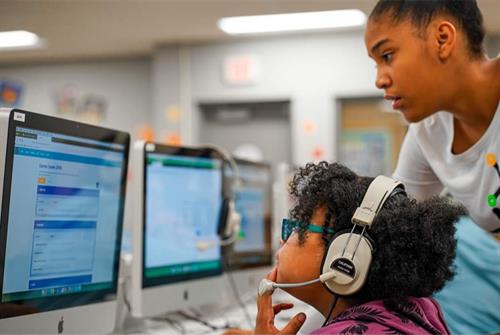 Gallery Image Comm%20Lab.jpeg Gallery Image Comm%20Lab.jpeg