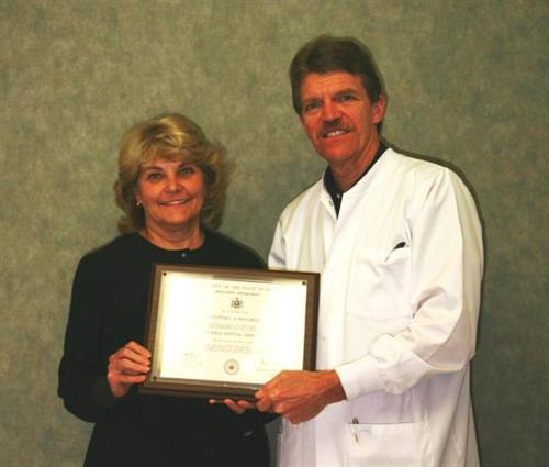 Gallery Image Cindy_Mitchell_receives_CDA_award_from_Dr_Gary_DiSanto-Rose_June_2010.JPG