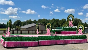 Picture of 2024 Belmont Christmas Parade: Float 6